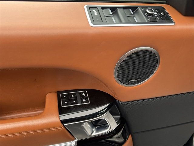 2014 Land Rover Range Rover 4WD 4dr Supercharged Autobiography - 22959442 - 10