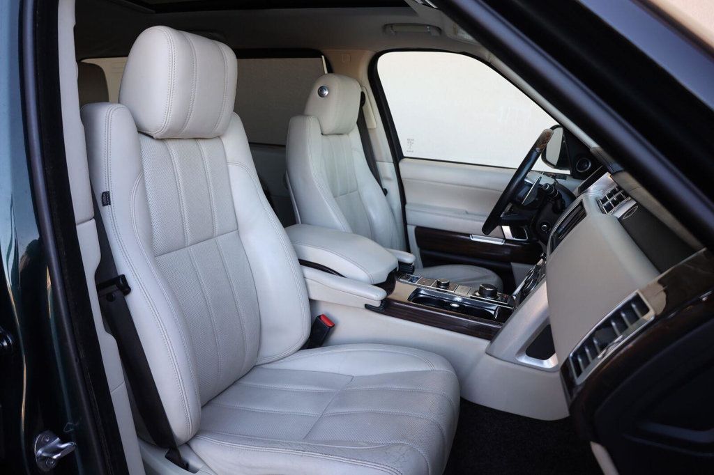 Land Rover Range Rover photo 31