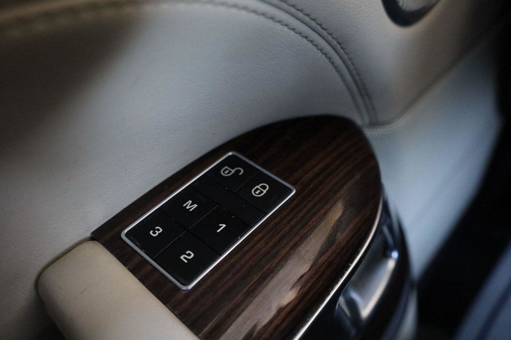 Land Rover Range Rover photo 41