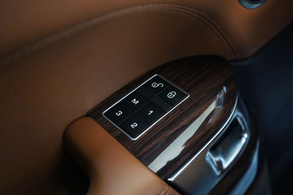 Land Rover Range Rover Supercharged Autobiography photo 41