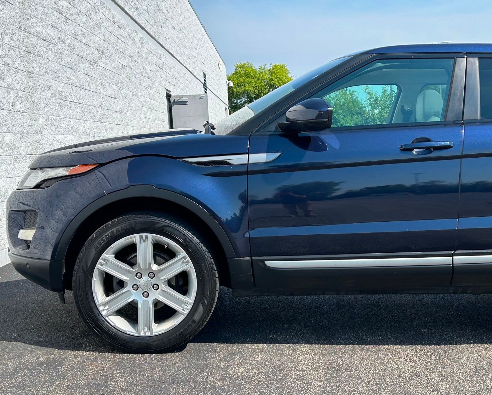 2014 Land Rover Range Rover Evoque Pure Plus photo 13