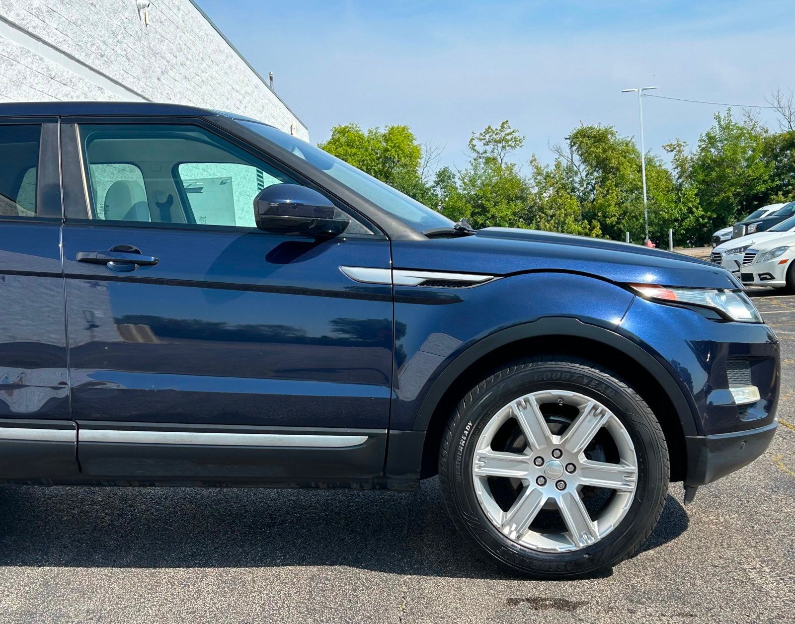2014 Land Rover Range Rover Evoque Pure Plus photo 16