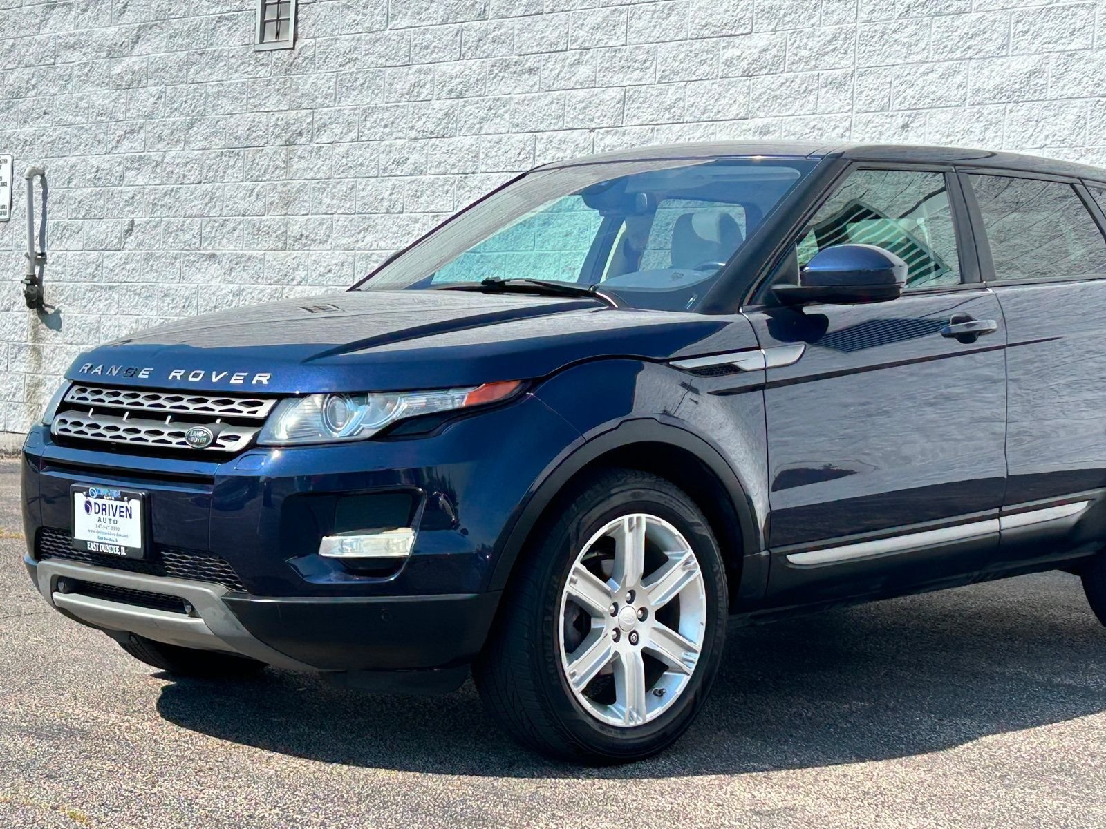 2014 Land Rover Range Rover Evoque Pure Plus photo 3