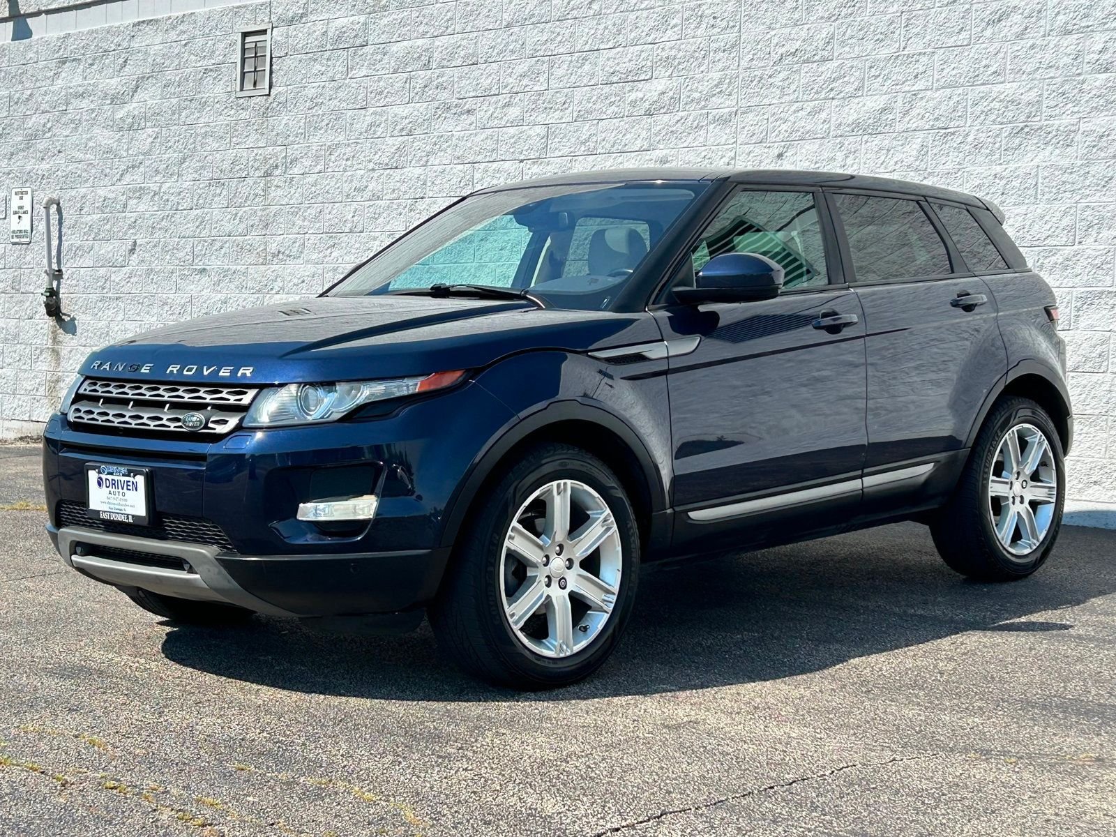 2014 Land Rover Range Rover Evoque Pure Plus photo 4
