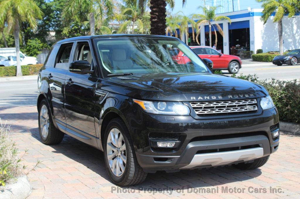 2014 Land Rover Range Rover Sport HSE photo 9