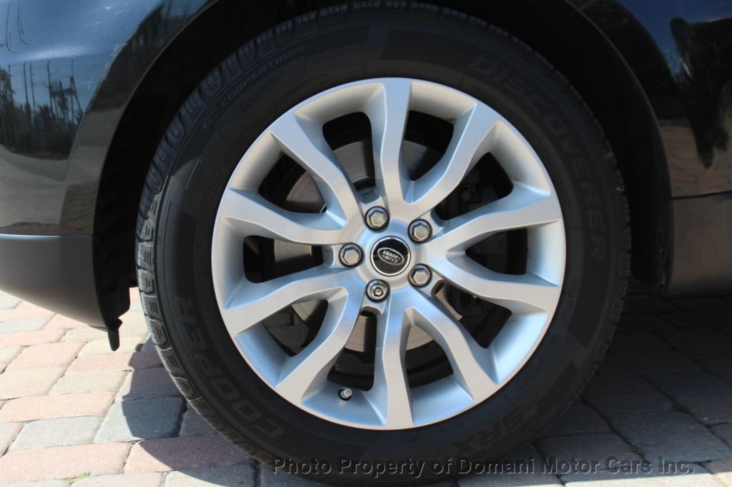 2014 Land Rover Range Rover Sport HSE photo 14