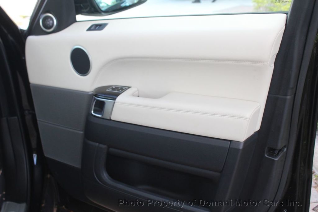 2014 Land Rover Range Rover Sport HSE photo 44