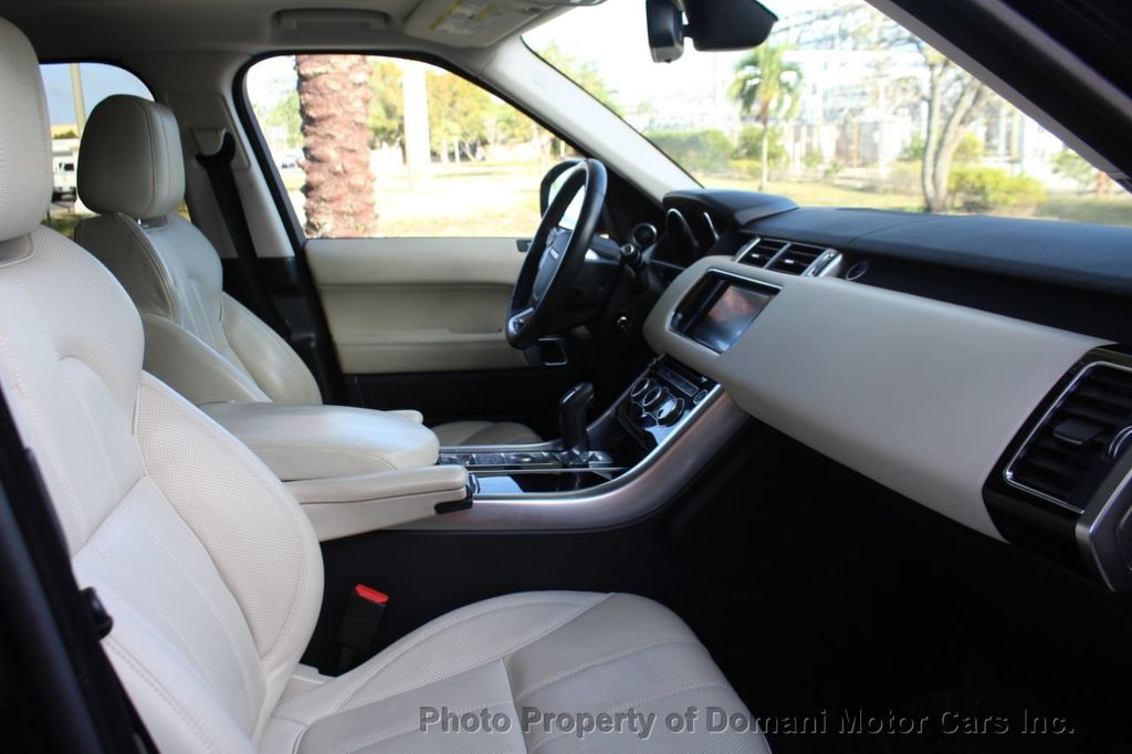 2014 Land Rover Range Rover Sport HSE photo 45
