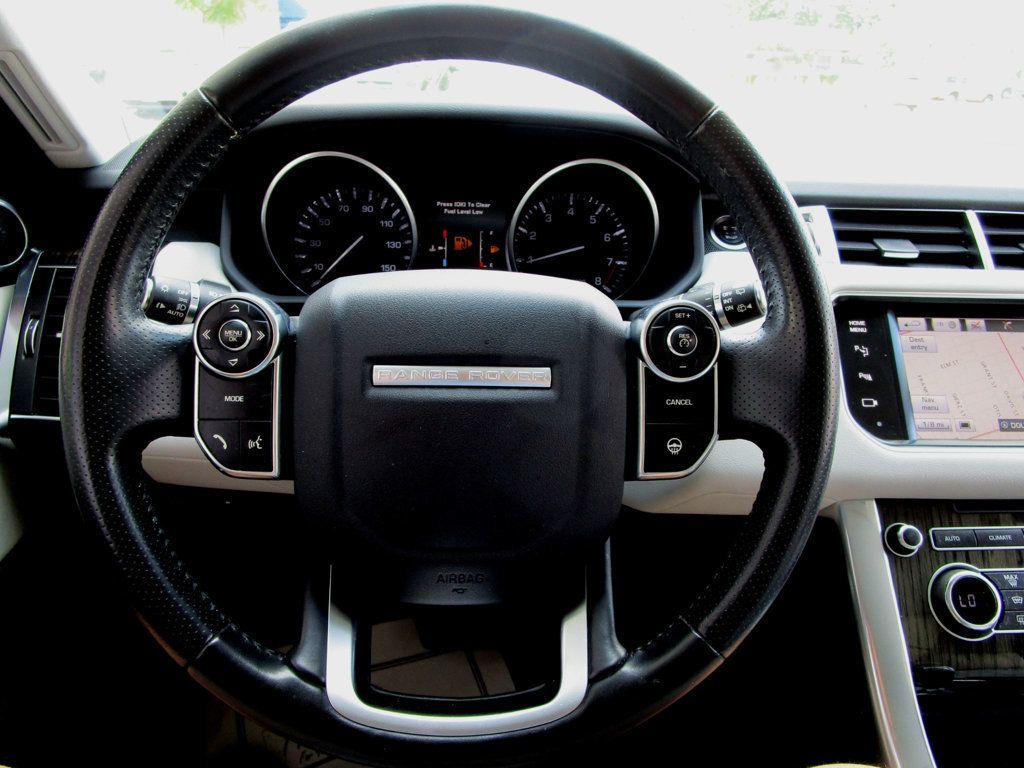 2014 Land Rover Range Rover Sport HSE photo 19
