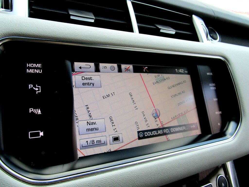 2014 Land Rover Range Rover Sport HSE photo 2