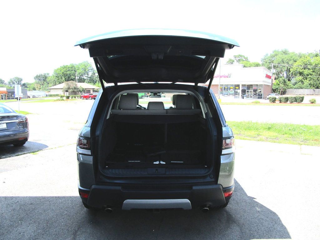 2014 Land Rover Range Rover Sport HSE photo 29