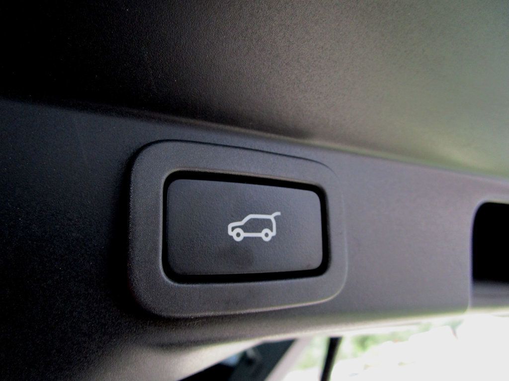 2014 Land Rover Range Rover Sport HSE photo 30