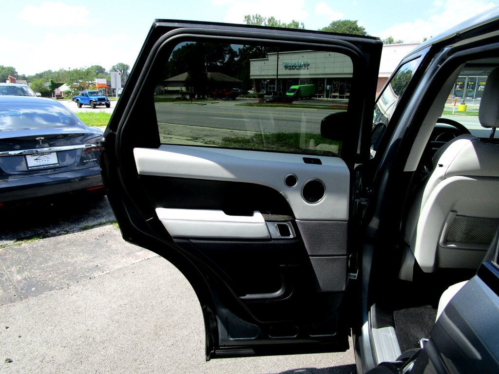 2014 Land Rover Range Rover Sport HSE photo 33