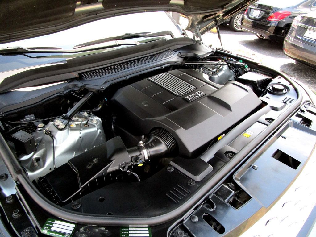 2014 Land Rover Range Rover Sport HSE photo 35