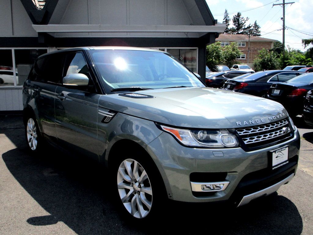2014 Land Rover Range Rover Sport HSE photo 6