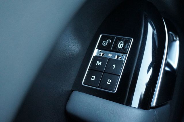 2014 Land Rover Range Rover Sport LOW MILES,SUPERCHARGED,4X4, LEATHER SEATS, MOON ROOF, NAVIGATION - 22972688 - 19