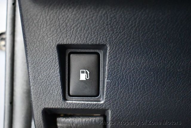 2014 Lexus CT 200h 5dr Sedan Hybrid - 22398974 - 39