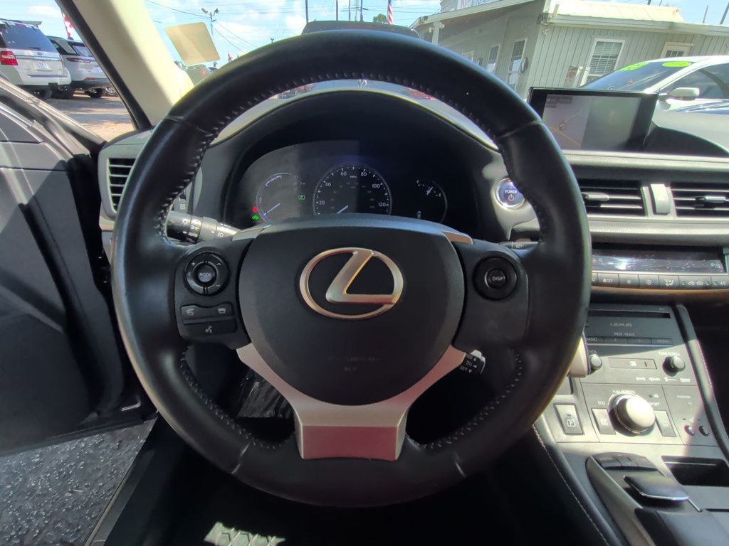 Lexus CT 200h 5dr Sedan Hybrid photo 15