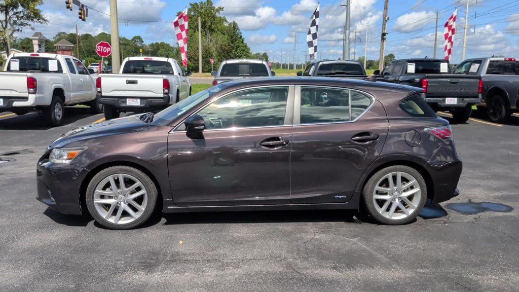 Lexus CT 200h 5dr Sedan Hybrid photo 5
