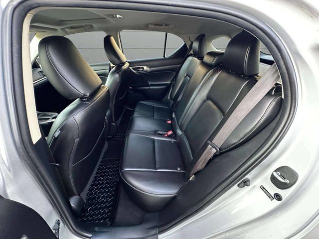 2014 Lexus CT 200h 5dr Sedan Hybrid - 22945879 - 20