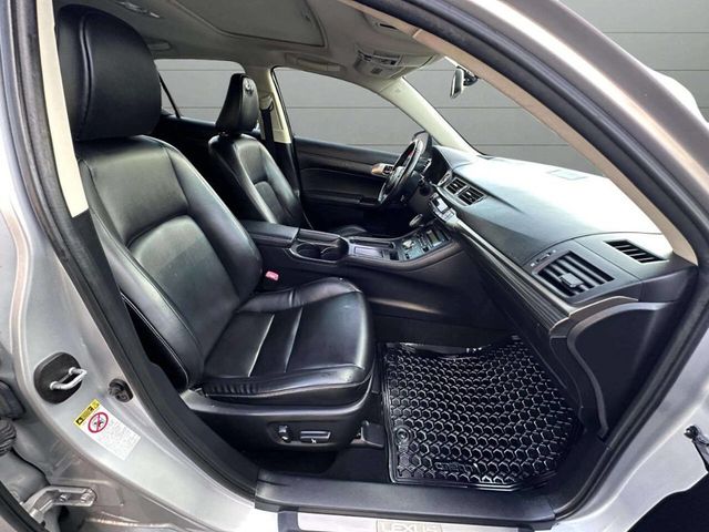 2014 Lexus CT 200h 5dr Sedan Hybrid - 22945879 - 25