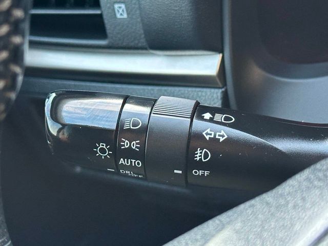 2014 Lexus CT 200h 5dr Sedan Hybrid - 22945879 - 33