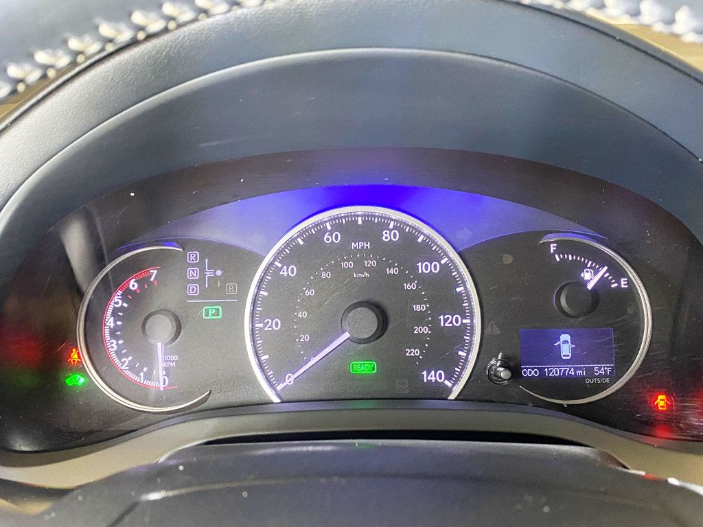 2014 Lexus CT 200h 5dr Sedan Hybrid - 22971839 - 29