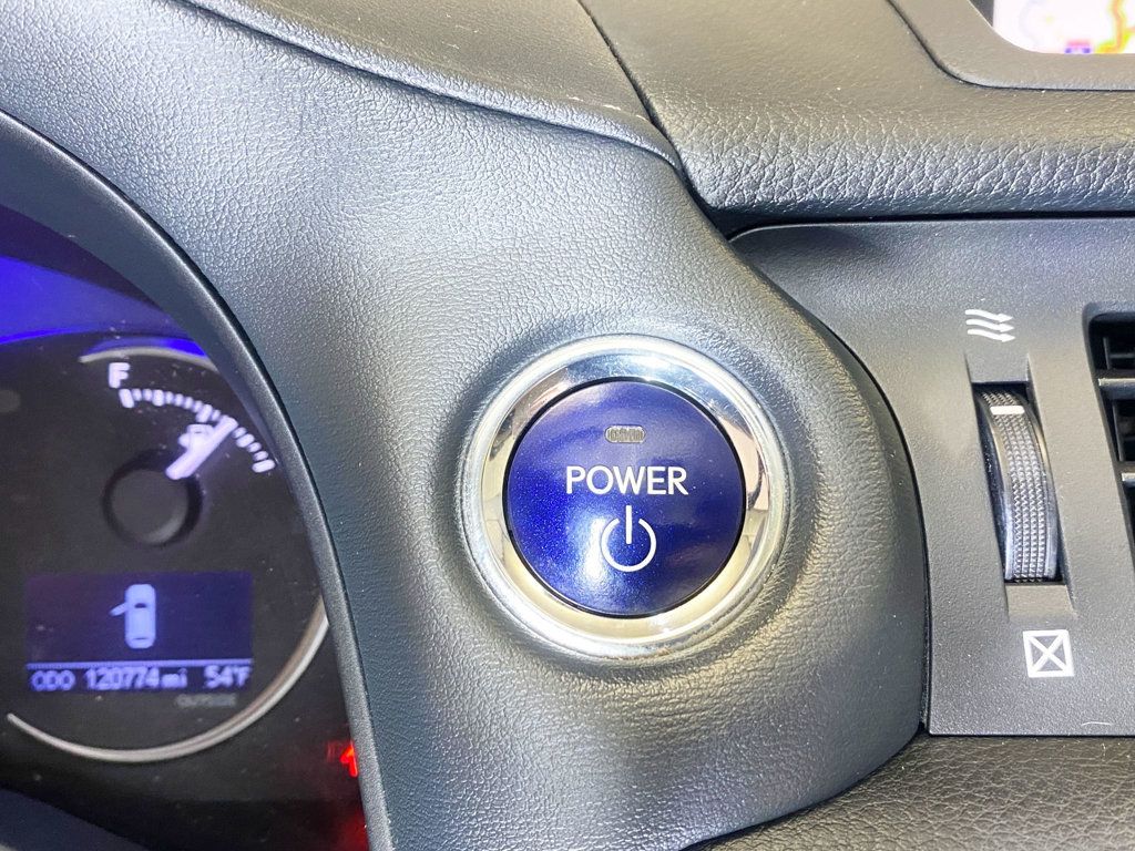 2014 Lexus CT 200h 5dr Sedan Hybrid - 22971839 - 30