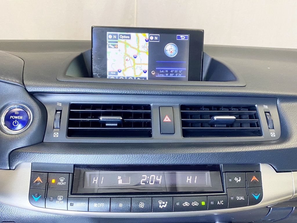 2014 Lexus CT 200h 5dr Sedan Hybrid - 22971839 - 33