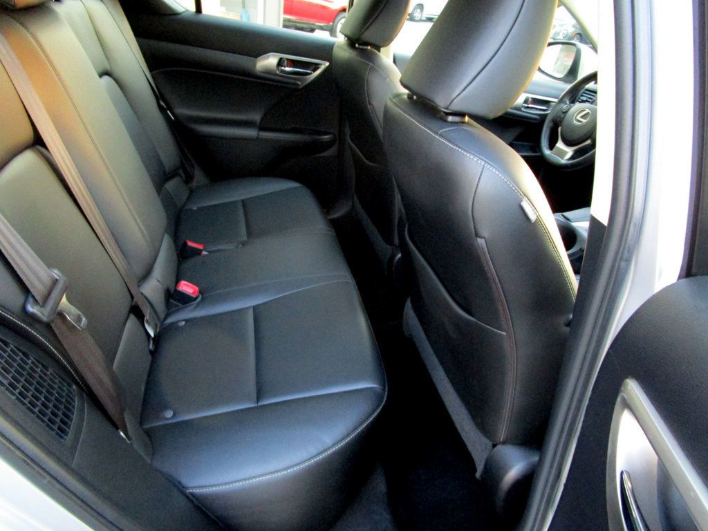 2014 Lexus CT 200h 5dr Sedan Hybrid - 23078292 - 17