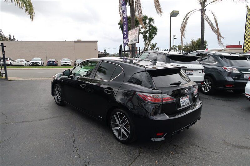 2014 Lexus CT 200h 5dr Sedan Hybrid - 22986260 - 11