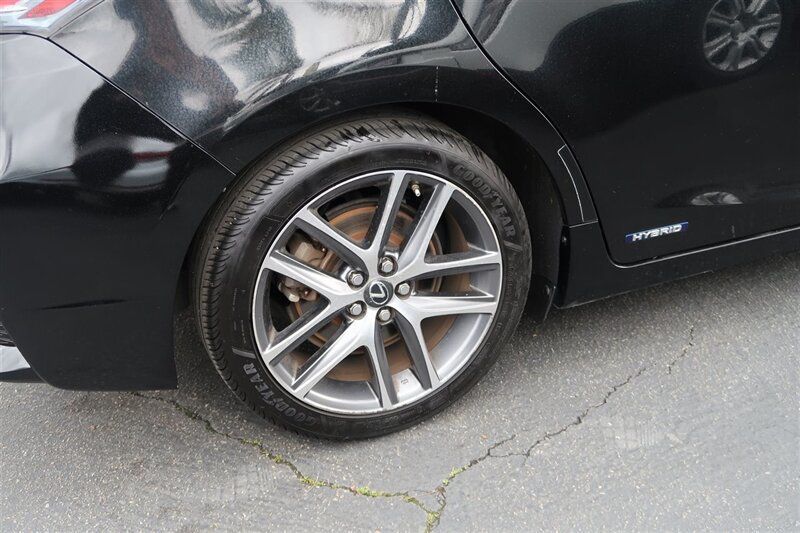 2014 Lexus CT 200h 5dr Sedan Hybrid - 22986260 - 17