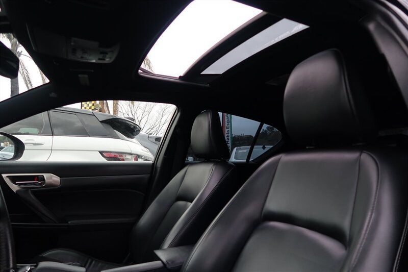 2014 Lexus CT 200h 5dr Sedan Hybrid - 22986260 - 7