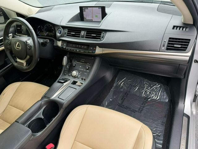 2014 Lexus CT 200h 5dr Sedan Hybrid - 23034225 - 10