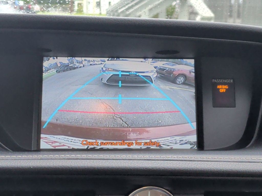 Lexus ES photo 18