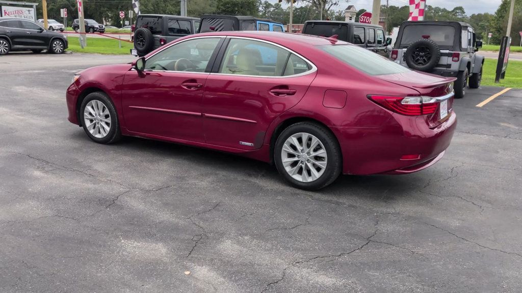 Lexus ES photo 6