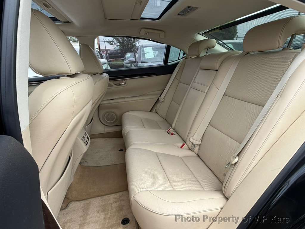 2014 Lexus ES 350 4dr Sedan - 23033759 - 13