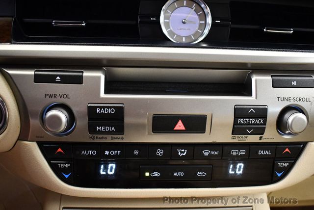 2014 Lexus ES 350 4dr Sedan - 22551960 - 30