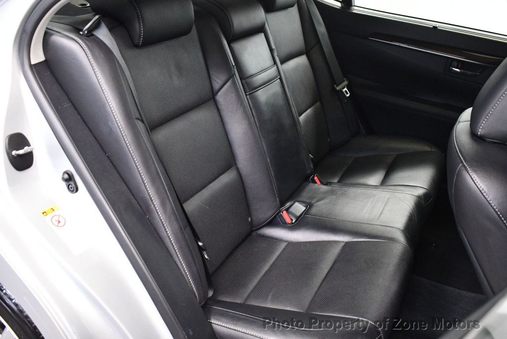 2014 Lexus ES 350 photo 15