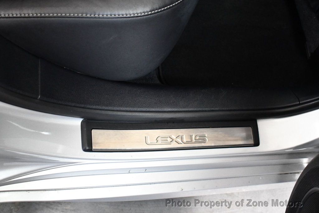 2014 Lexus ES 350 photo 17