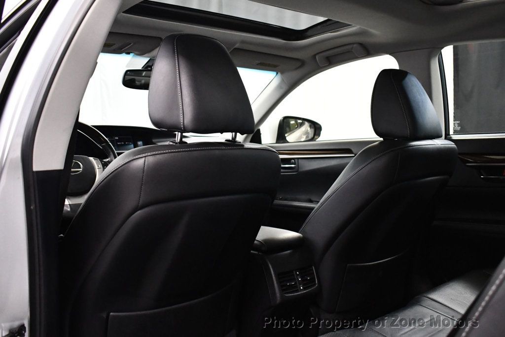 2014 Lexus ES 350 photo 18