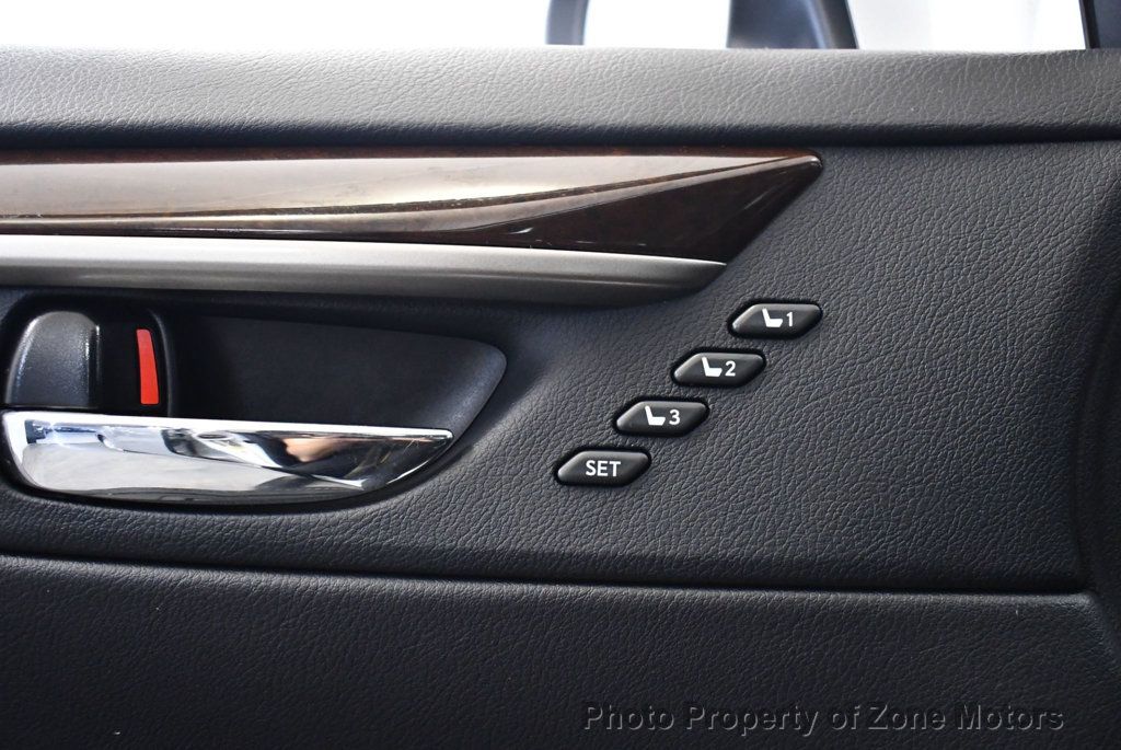 2014 Lexus ES 350 photo 27
