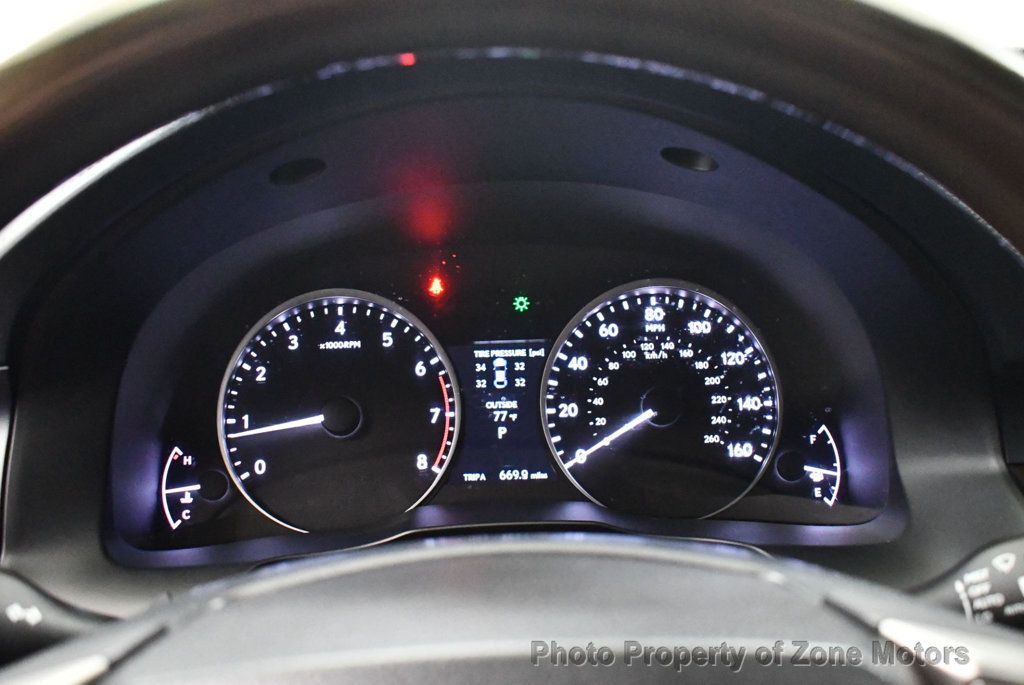 2014 Lexus ES 350 photo 30