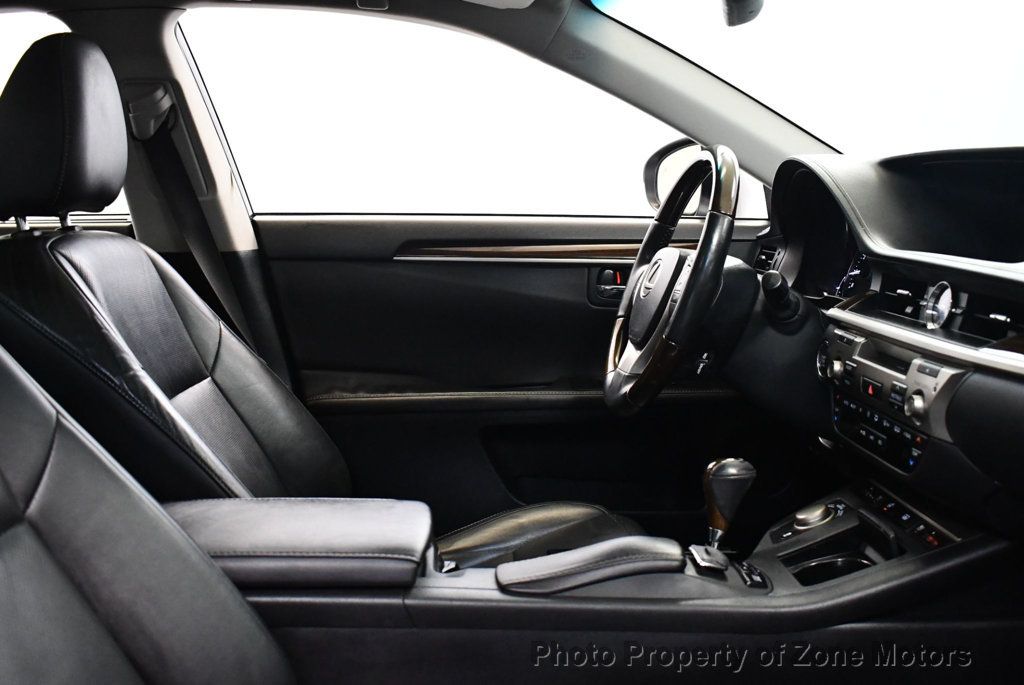 2014 Lexus ES 350 photo 49