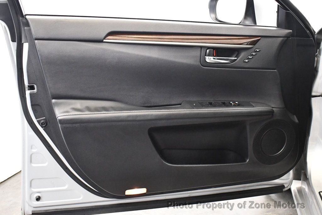 2014 Lexus ES 350 photo 5