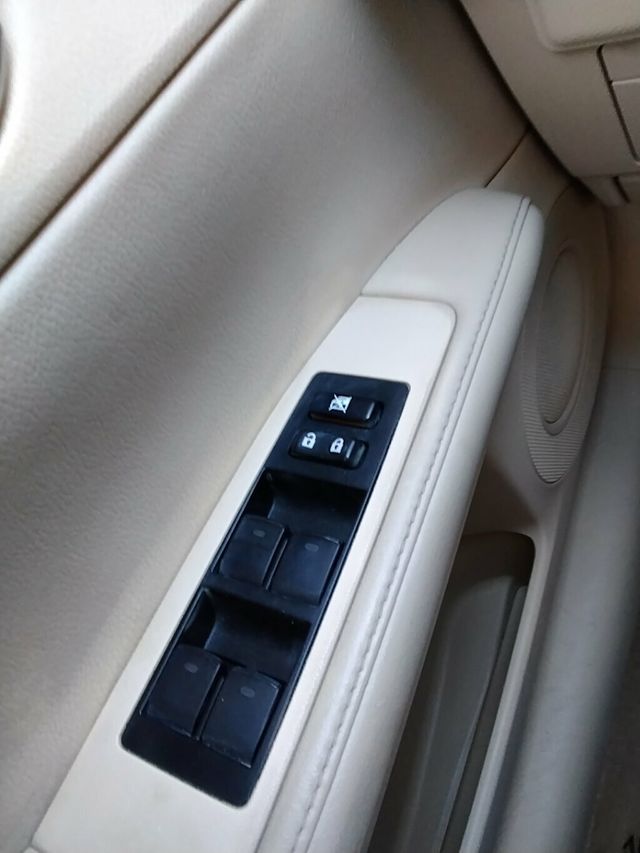 2014 Lexus ES 350 4dr Sedan - 23023137 - 24