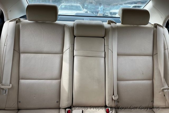2014 Lexus ES 350 4dr Sedan - 23079966 - 15