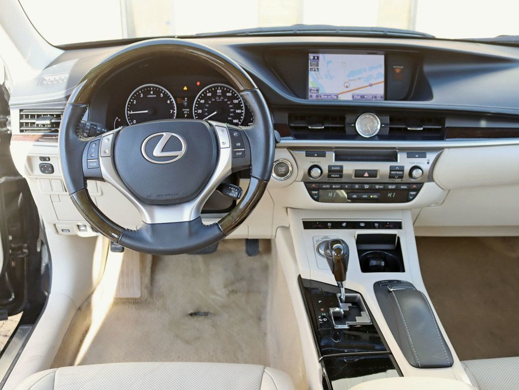 2014 Lexus ES 350 4dr Sedan Luxury / Navigation Pkg - 22960180 - 10