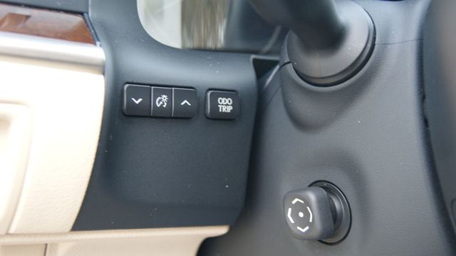 2014 Lexus ES 350 JUST SERVICED, VERY CLEAN INSIDE AND OUT  - 22956150 - 17