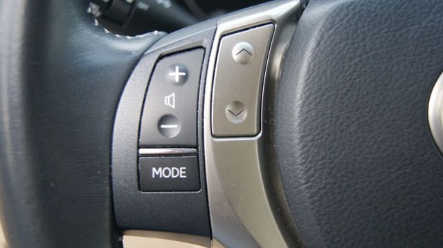 2014 Lexus ES 350 JUST SERVICED, VERY CLEAN INSIDE AND OUT  - 22956150 - 23